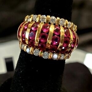 Diamonds & Rubies 18K Yellow Gold Domed Ring. Vintage Size 6